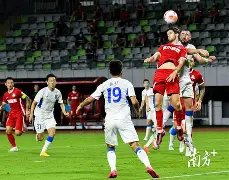 王大雷与伊,万科维奇教,练共赴赛前,V体育官网,V体育APP,VSports,V体育平台